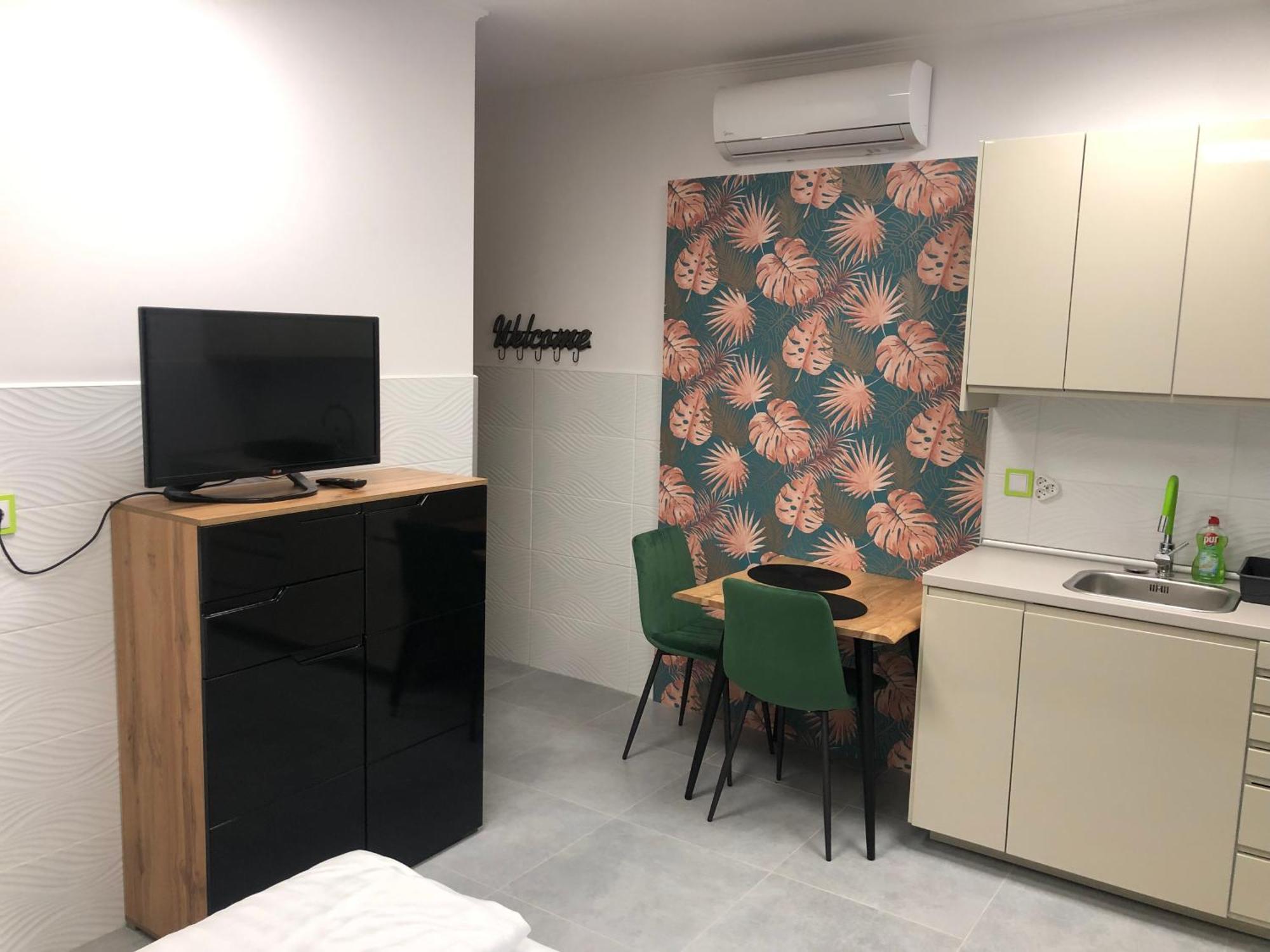 Apartment Harmonia Es Beke Belvarosaban 12 - Harmony And Peace In 12